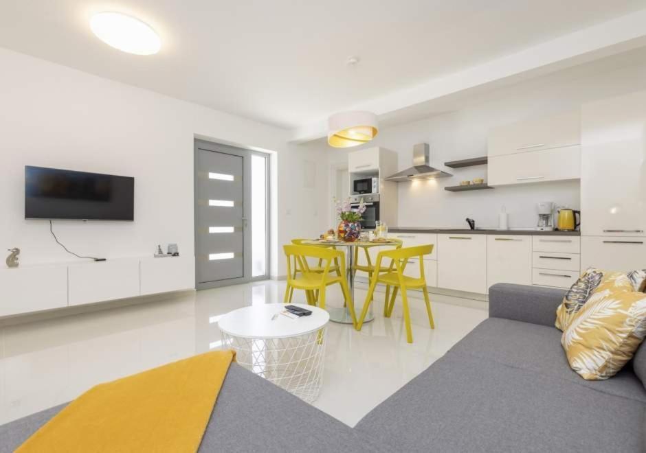 Apartments Losinj Sunset Mali Losinj Exterior photo